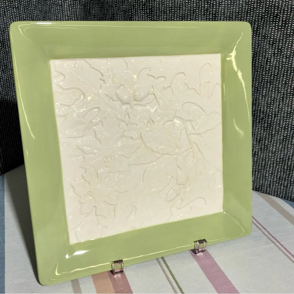 Hallmark Acorn Plate